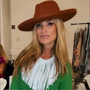 Meet your Posher, Rosanne